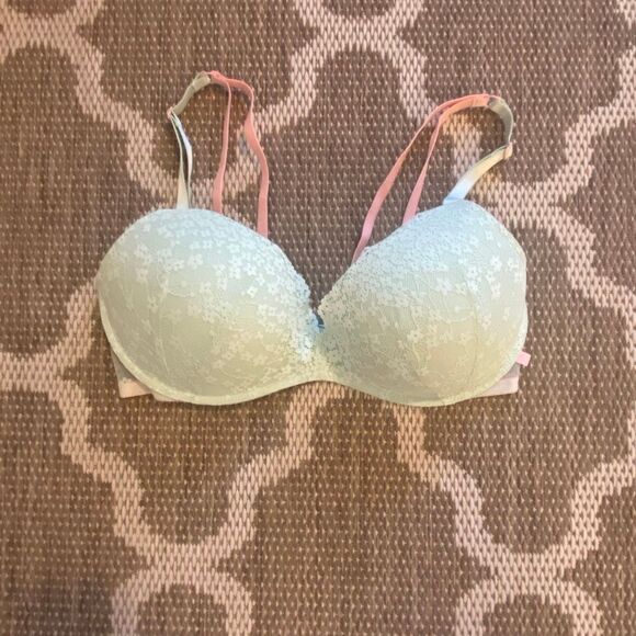 Victoria’s Secret bra padded no wire bra size 36D - Picture 1 of 9